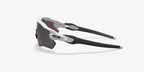 Oakley Radar EV Path 0OO9208 920894 Polirana bijela / Prizm Black Polarized – sportske polarizirane naočale za vrhunsku zaštitu