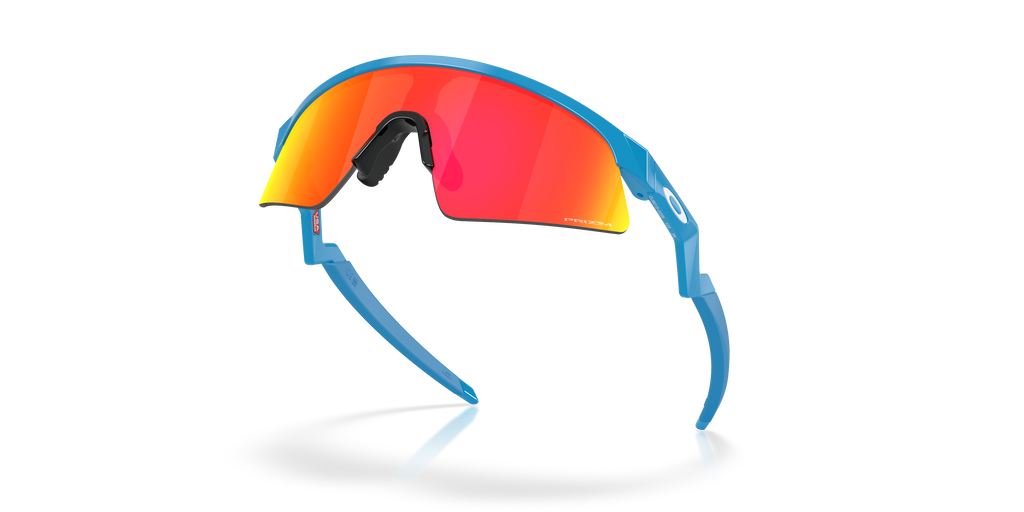 Oakley Resistor Sweep 0OJ9015 dječje sportske sunčane naočale – polirano nebesko plave s Prizm Ruby lećama
