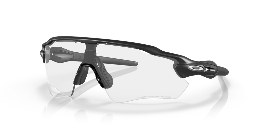 Oakley Radar EV Path Clear to Black Iridium Photochromic 0OO9208 920813 – sportske fotoosjetljive naočale za sve uvjete svjetla
