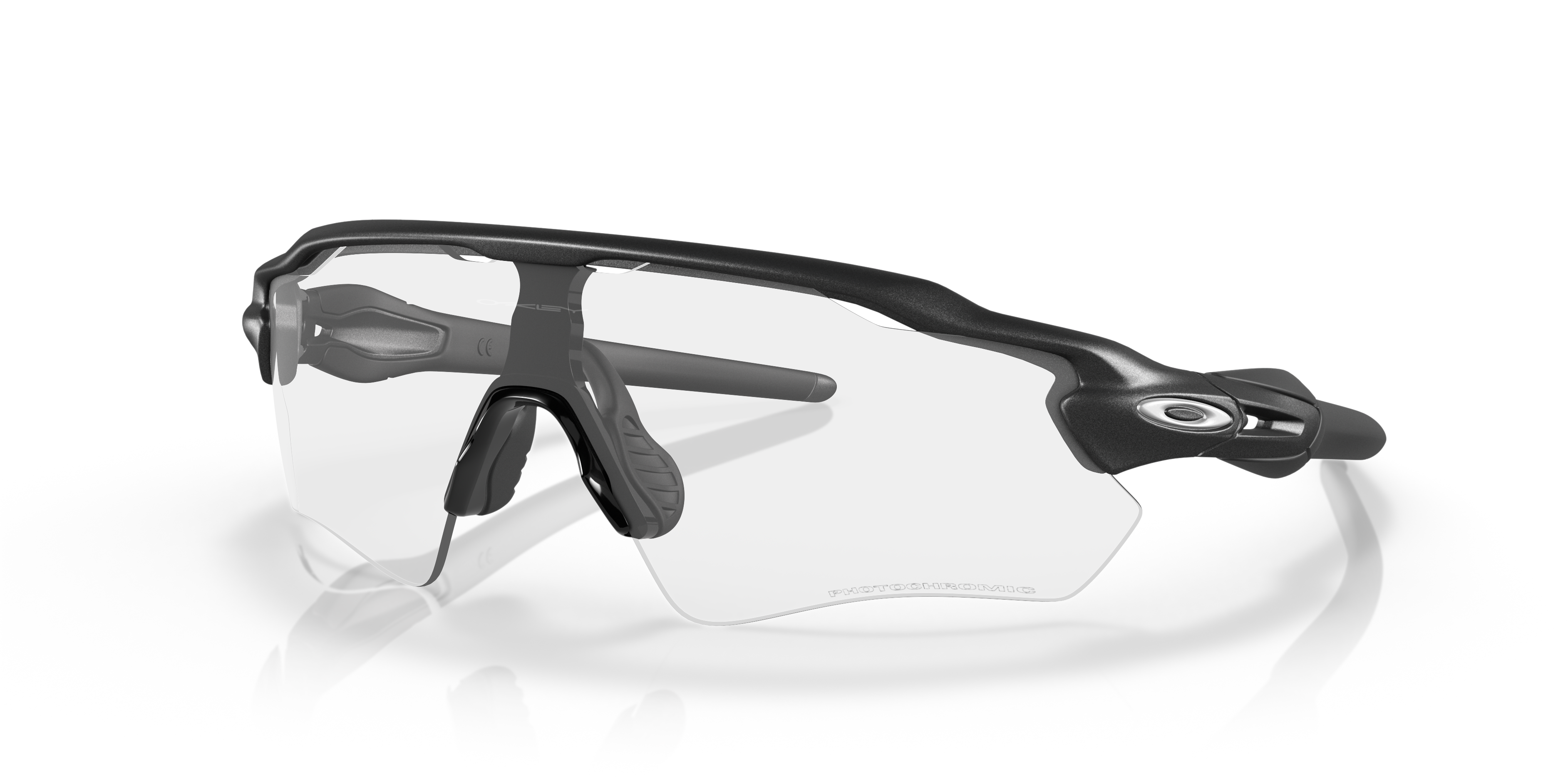 Oakley Radar EV Path Clear to Black Iridium Photochromic 0OO9208 920813 – sportske fotoosjetljive naočale za sve uvjete svjetla