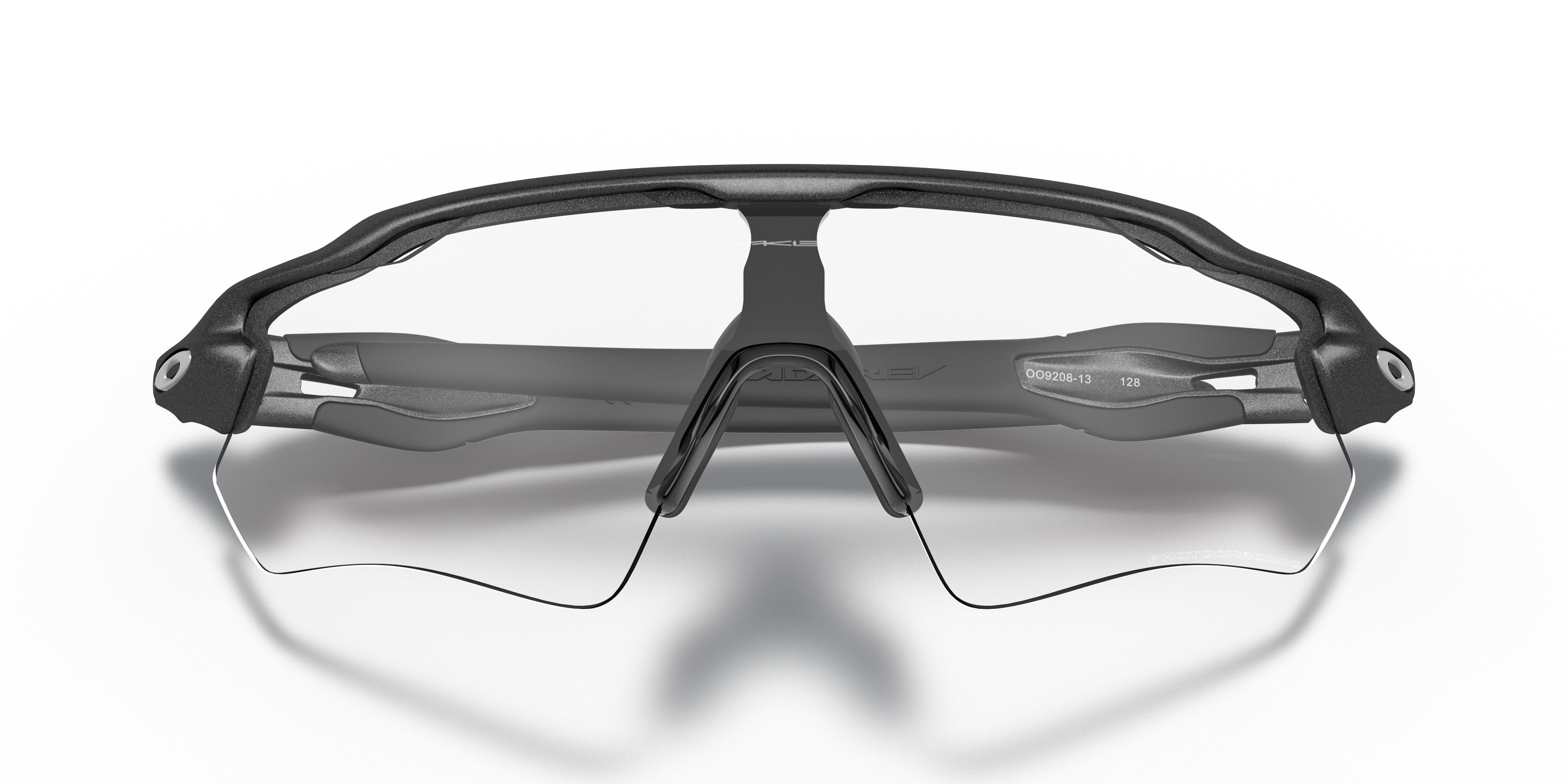 Oakley Radar EV Path Clear to Black Iridium Photochromic 0OO9208 920813 – sportske fotoosjetljive naočale za sve uvjete svjetla
