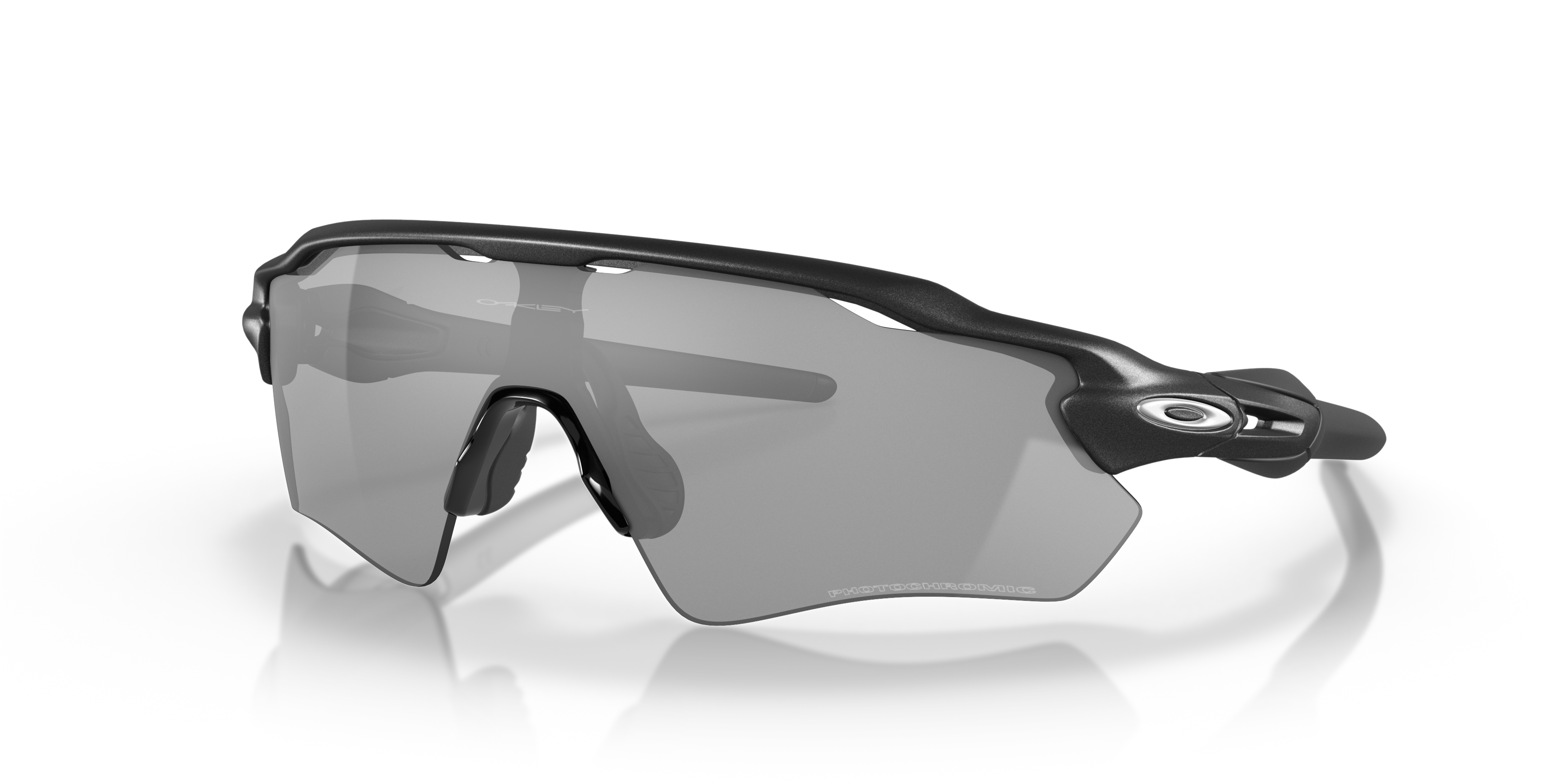 Oakley Radar EV Path Clear to Black Iridium Photochromic 0OO9208 920813 – sportske fotoosjetljive naočale za sve uvjete svjetla