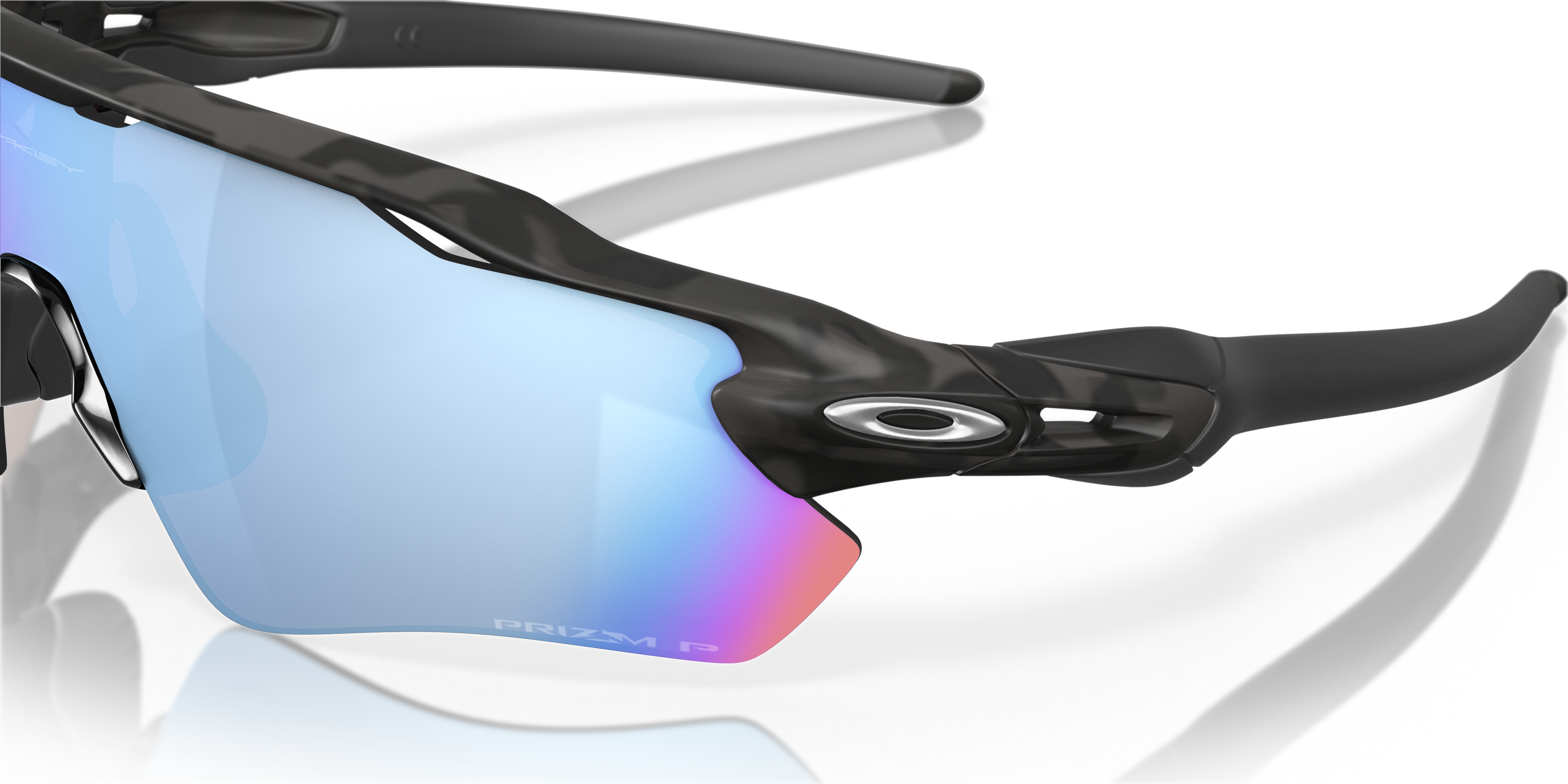 Oakley Radar EV Path 0OO9208 9208C0 Mat Kamuflažna Crna / Prizm Deep Water Polarized – sportske polarizirane naočale za vodene aktivnosti