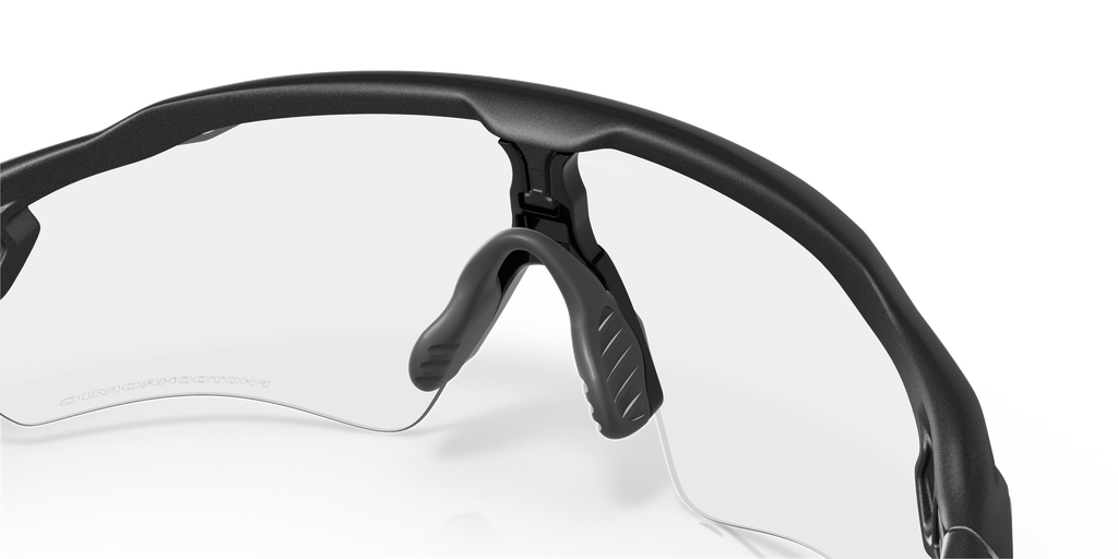 Oakley Radar EV Path Clear to Black Iridium Photochromic 0OO9208 920813 – sportske fotoosjetljive naočale za sve uvjete svjetla