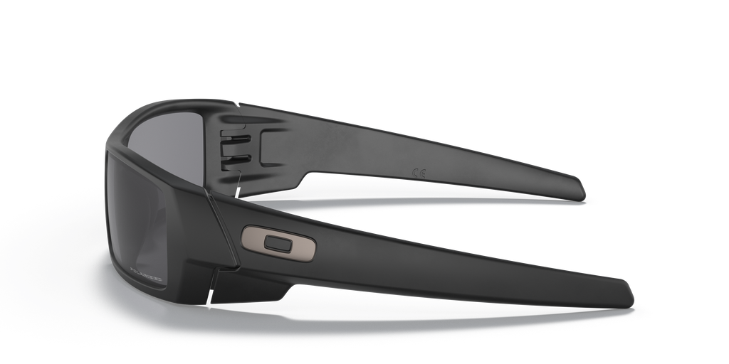 Oakley Gascan 0OO9014 11-122 – muške sportske sunčane naočale s mat crnim okvirom i polariziranim sivim lećama