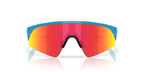 Oakley Resistor Sweep 0OJ9015 dječje sportske sunčane naočale – polirano nebesko plave s Prizm Ruby lećama
