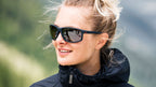 evil eye stoked e022/75 4600 tamno plava mat / LST® polarized silver - lifestyle fotografija